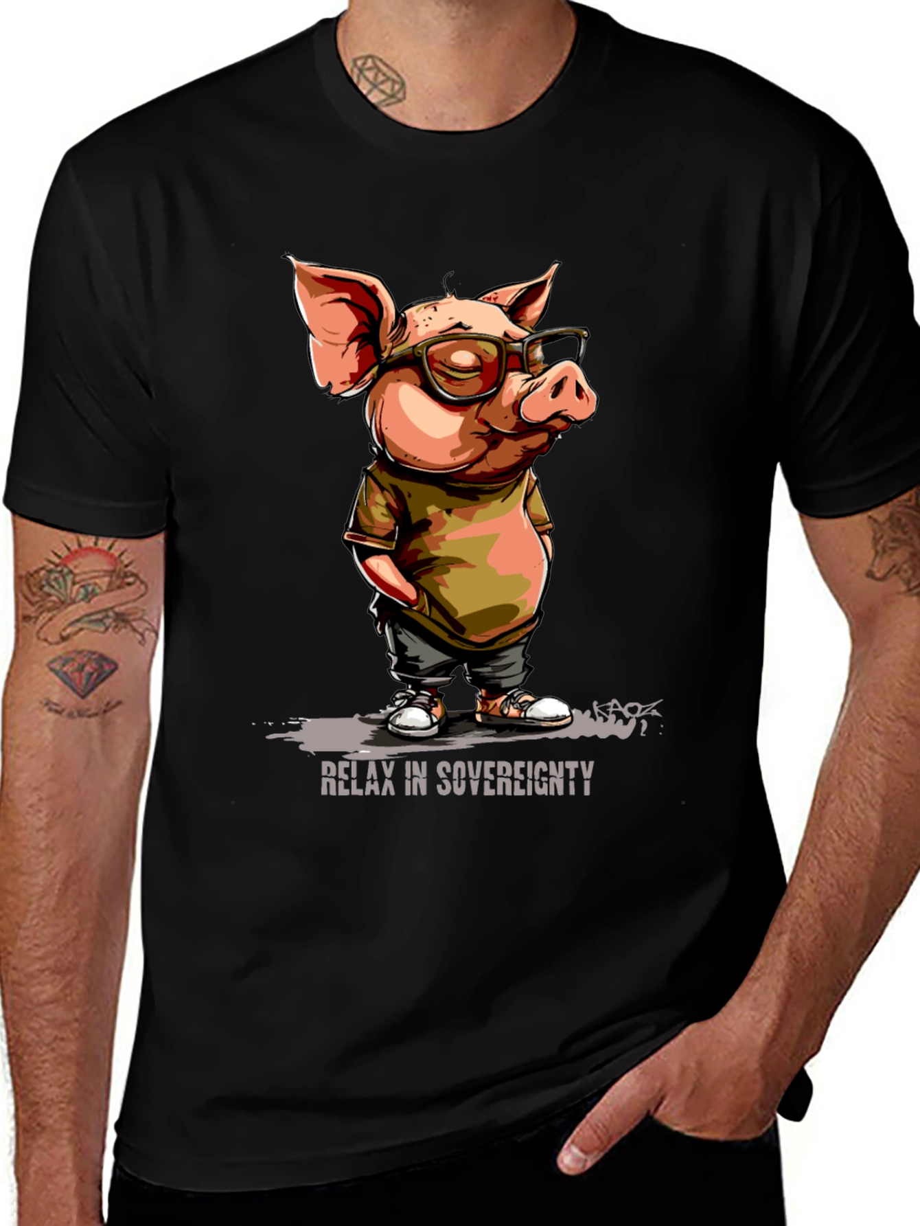 Relax in Sovereignty Pig Graphic T-Shirt