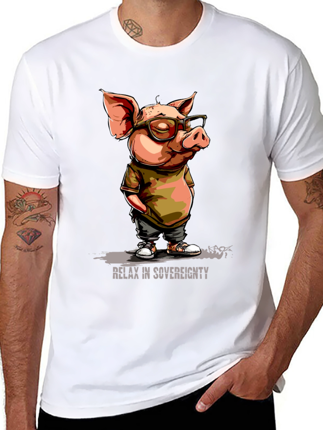 Relax in Sovereignty Pig Graphic T-Shirt