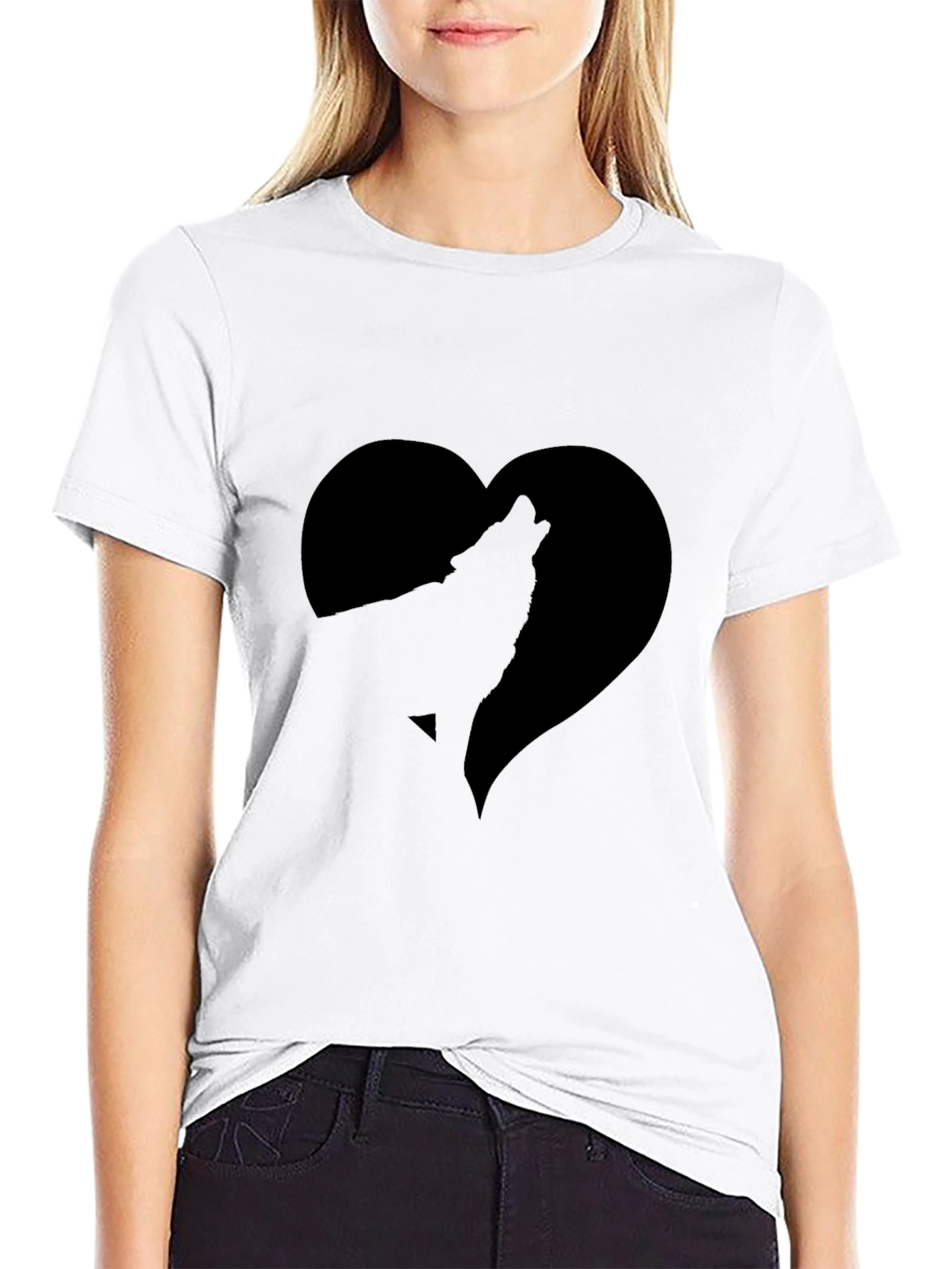 Wolf Heart Graphic T-Shirt - Stylish Black Tee
